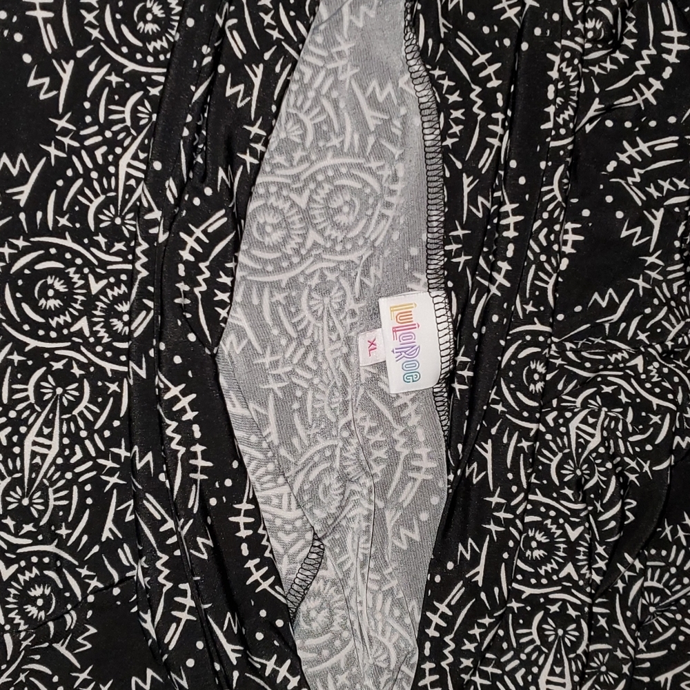 Lularoe skirt